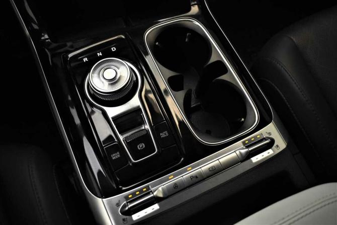 Kia Carnival IV с пробегом 2022 года, цена 4 425 000 рублей, 50743 км, минивэн, Автокод Объявления