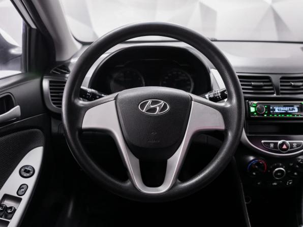 Hyundai Solaris I с пробегом 2014 года, цена 695 000 рублей, 268000 км, седан, Автокод Объявления