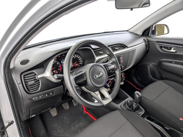 Kia Rio IV Рестайлинг с пробегом 2020 года, цена 1 575 000 рублей, 23105 км, седан, Автокод Объявления