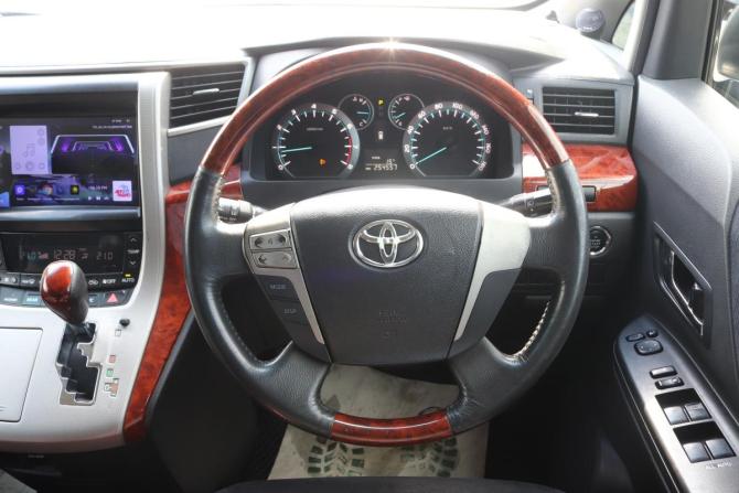 Toyota Alphard II с пробегом 2010 года, цена 1 569 995 рублей, 254512 км, минивэн, Автокод Объявления