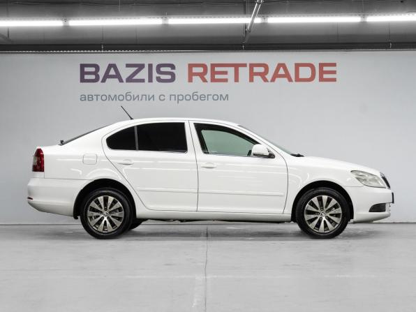 Skoda Octavia II (A5) Рестайлинг с пробегом 2012 года, цена 949 000 рублей, 173348 км, лифтбек, Автокод Объявления