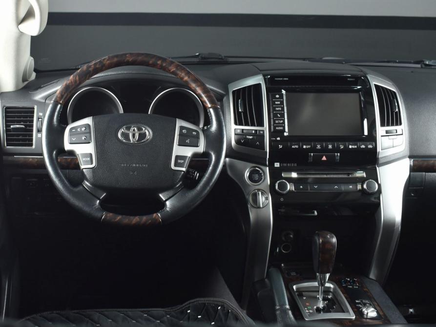 Toyota Land Cruiser 200 Series Рестайлинг 1 Кемерово  - изображение 8