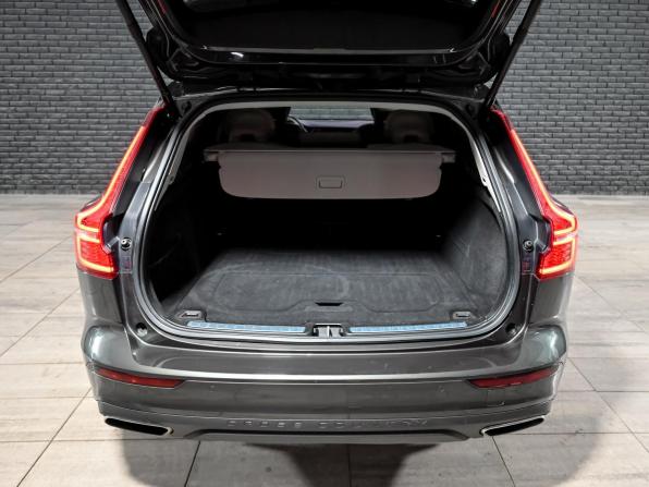 Volvo V60 Cross Country II с пробегом 2020 года, цена 3 700 000 рублей, 110911 км, универсал, Автокод Объявления