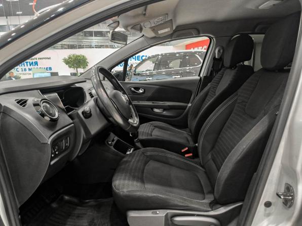Renault Kaptur I с пробегом 2016 года, цена 1 320 000 рублей, 125442 км, внедорожник, Автокод Объявления