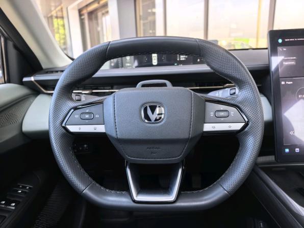 Changan Lamore с пробегом 2024 года, цена 2 300 000 рублей, 42804 км, седан, Автокод Объявления