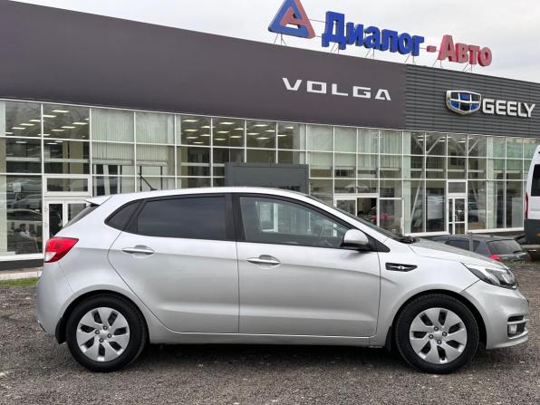 Kia Rio III Рестайлинг с пробегом 2016 года, цена 931 000 рублей, 92493 км, хэтчбек, Автокод Объявления