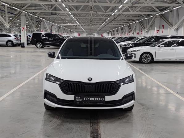 Skoda Octavia IV (A8) с пробегом 2022 года, цена 2 829 000 рублей, 46801 км, лифтбек, Автокод Объявления