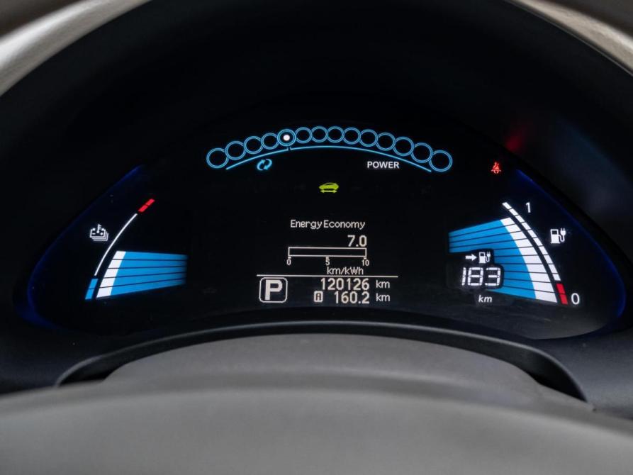 Nissan Leaf I (ZE0/AZE0) Краснодар  - изображение 17
