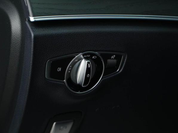 Mercedes-Benz E-Класс V (W213 S213 C238) Рестайлинг с пробегом 2021 года, цена 4 999 434 рубля, 65712 км, седан, Автокод Объявления