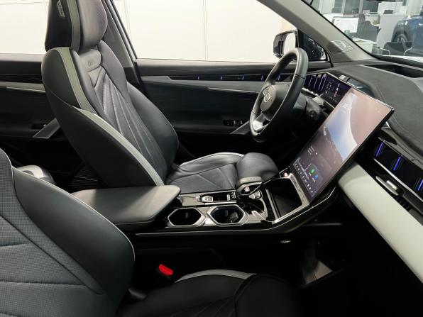 Geely Atlas II с пробегом 2024 года, цена 2 690 000 рублей, 50930 км, внедорожник, Автокод Объявления