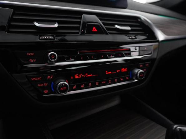 BMW 5 серии VII (G30/G31/G38) с пробегом 2017 года, цена 3 648 454 рубля, 140841 км, седан, Автокод Объявления