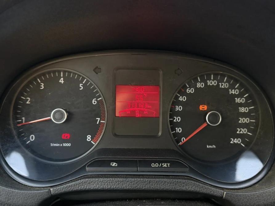 Volkswagen Polo V Москва  - изображение 12