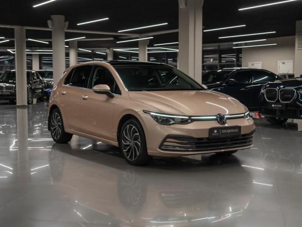 Volkswagen Golf VIII с пробегом 2021 года, цена 2 440 000 рублей, 45939 км, хэтчбек, Автокод Объявления