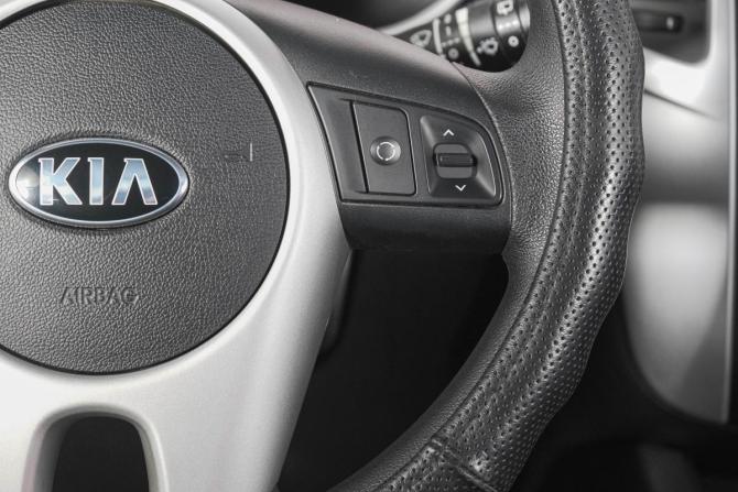 Kia Venga I с пробегом 2012 года, цена 799 000 рублей, 88160 км, компактвэн, Автокод Объявления