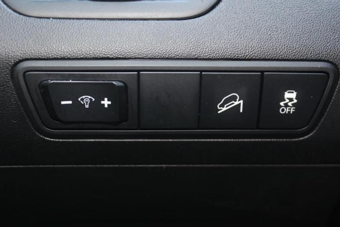Hyundai ix35 I Рестайлинг с пробегом 2014 года, цена 1 237 000 рублей, 214116 км, внедорожник, Автокод Объявления