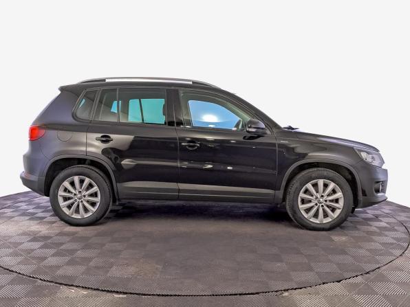 Volkswagen Tiguan I Рестайлинг с пробегом 2016 года, цена 1 550 000 рублей, 107767 км, внедорожник, Автокод Объявления