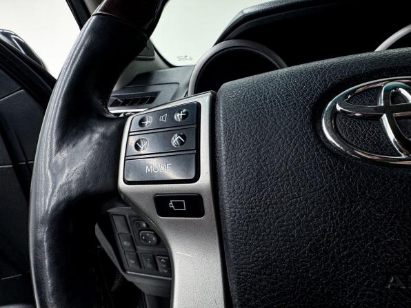 Toyota Land Cruiser Prado 150 Series Рестайлинг 1 с пробегом 2014 года, цена 3 699 000 рублей, 162000 км, внедорожник, Автокод Объявления