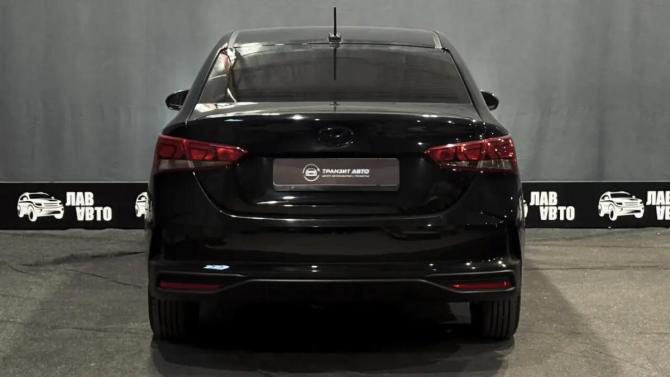 Hyundai Solaris II Рестайлинг с пробегом 2022 года, цена 1 780 000 рублей, 52500 км, седан, Автокод Объявления