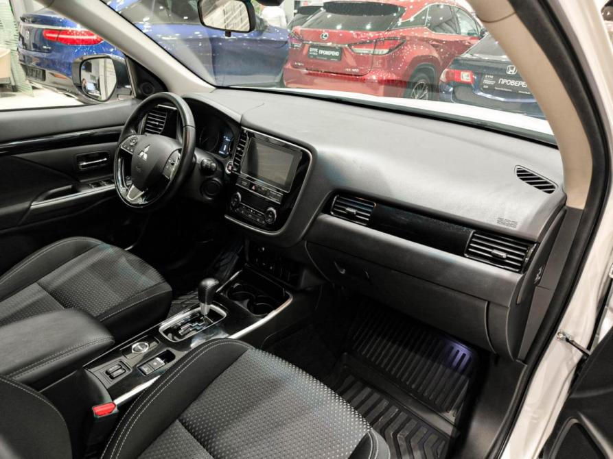 Mitsubishi Outlander III Рестайлинг 3 Казань  - изображение 13
