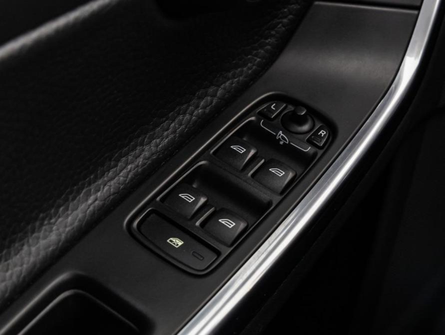 Volvo S60 II Рестайлинг Санкт-Петербург  - изображение 19