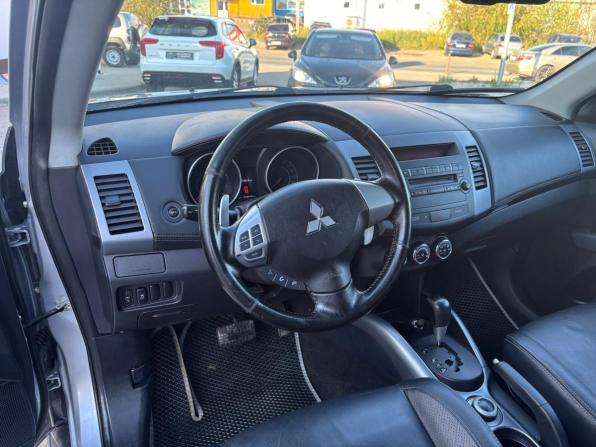 Mitsubishi Outlander II Рестайлинг с пробегом 2011 года, цена 1 175 000 рублей, 218584 км, внедорожник, Автокод Объявления