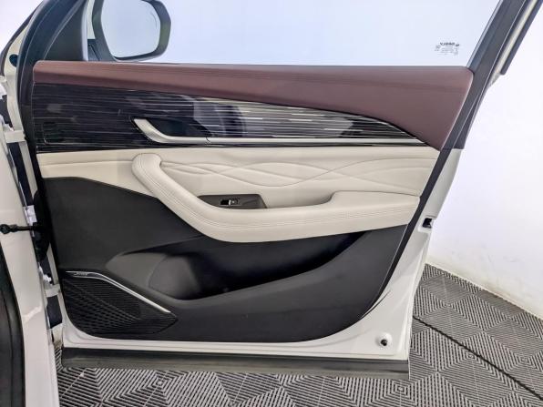 Geely Monjaro I с пробегом 2023 года, цена 3 460 000 рублей, 26928 км, внедорожник, Автокод Объявления
