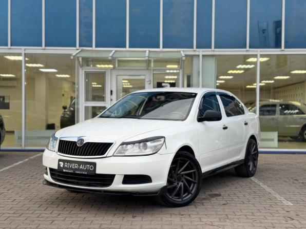 Skoda Octavia II (A5) Рестайлинг с пробегом 2013 года, цена 575 000 рублей, 155959 км, лифтбек, Автокод Объявления