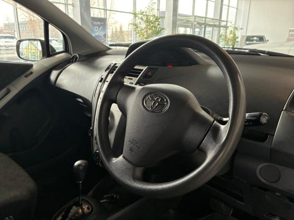 Toyota Vitz II (XP90) с пробегом 2009 года, цена 645 000 рублей, 173000 км, хэтчбек, Автокод Объявления