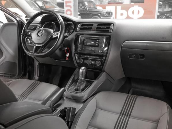 Volkswagen Jetta VI Рестайлинг с пробегом 2016 года, цена 1 179 000 рублей, 231000 км, седан, Автокод Объявления