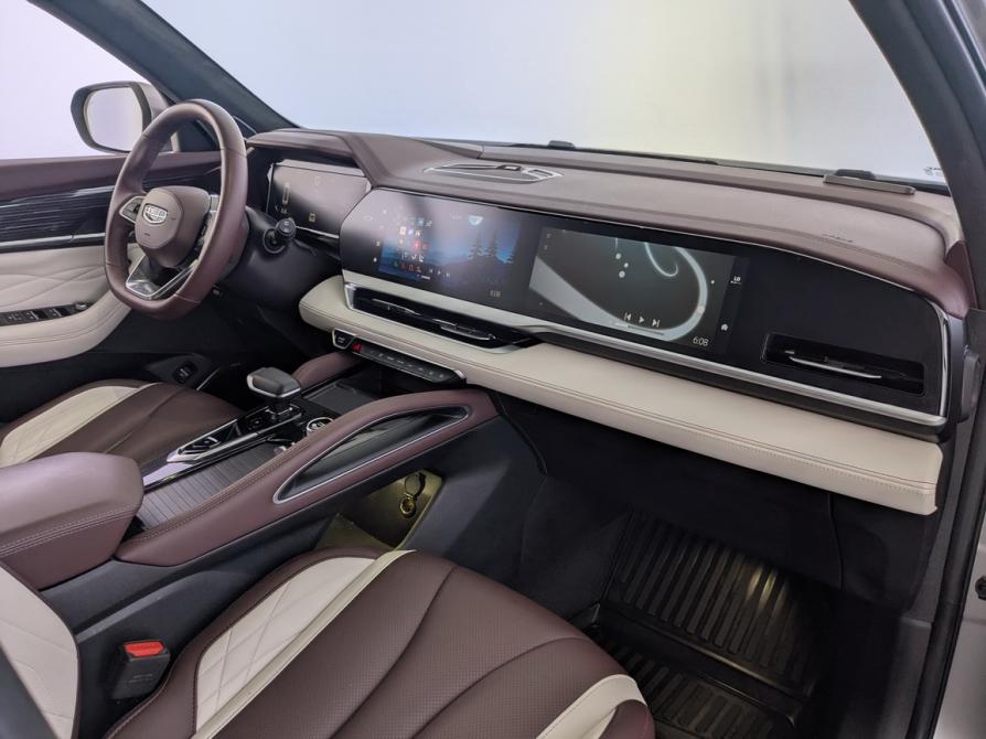 Geely Monjaro I Москва  - изображение 21