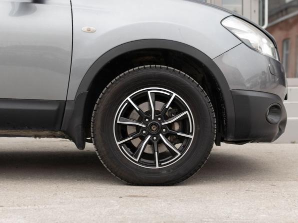 Nissan Qashqai II с пробегом 2013 года, цена 940 000 рублей, 251562 км, внедорожник, Автокод Объявления