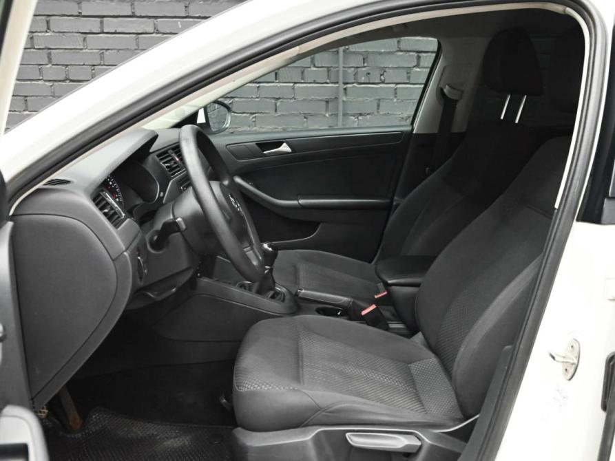 Volkswagen Jetta VI Рестайлинг Екатеринбург  - изображение 9