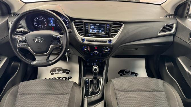 Hyundai Solaris II с пробегом 2017 года, цена 1 285 000 рублей, 108179 км, седан, Автокод Объявления