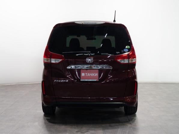 Honda Freed II с пробегом 2017 года, цена 1 335 000 рублей, 161164 км, компактвэн, Автокод Объявления