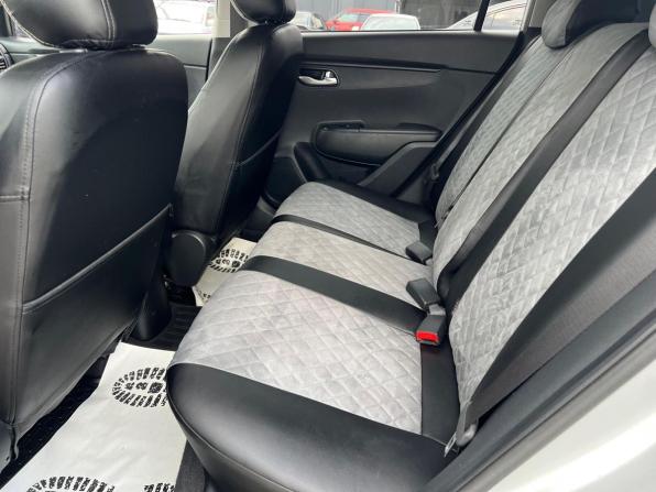Kia Rio IV Рестайлинг с пробегом 2021 года, цена 1 879 000 рублей, 26849 км, хэтчбек, Автокод Объявления