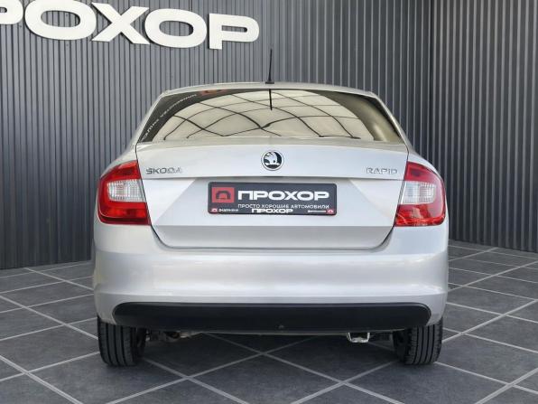 Skoda Rapid I с пробегом 2016 года, цена 937 000 рублей, 148560 км, лифтбек, Автокод Объявления