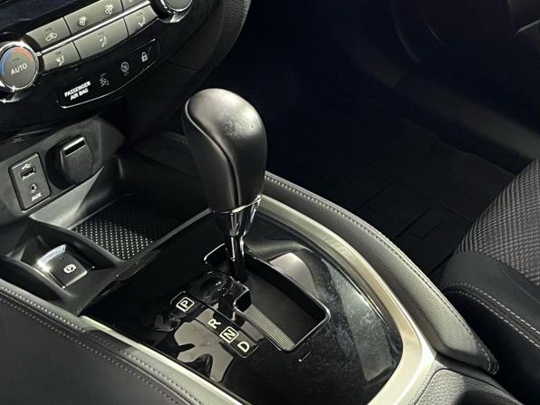 Nissan Qashqai II с пробегом 2015 года, цена 1 600 000 рублей, 122071 км, внедорожник, Автокод Объявления