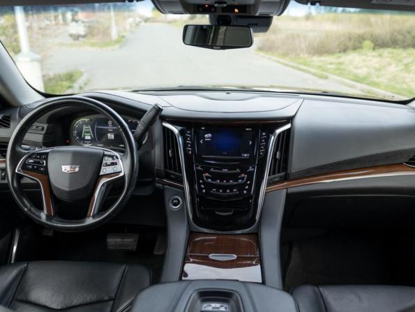Cadillac Escalade IV с пробегом 2017 года, цена 4 899 000 рублей, 116287 км, внедорожник, Автокод Объявления