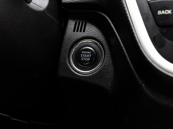 Suzuki SX4 II (S-Cross) с пробегом 2013 года, цена 1 230 000 рублей, 157693 км, хэтчбек, Автокод Объявления