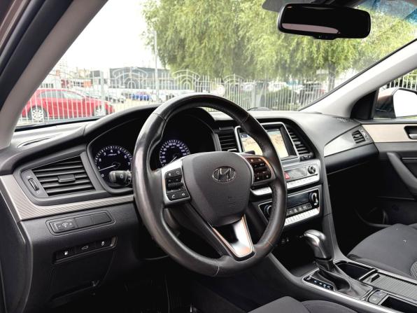 Hyundai Sonata VII (LF) Рестайлинг с пробегом 2018 года, цена 1 590 000 рублей, 153100 км, седан, Автокод Объявления