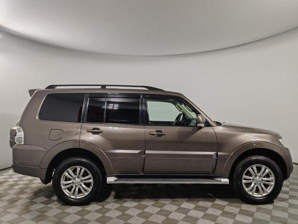 Mitsubishi Pajero IV Рестайлинг 1 с пробегом 2014 года, цена 2 449 000 рублей, 197999 км, внедорожник, Автокод Объявления