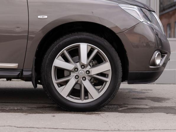 Nissan Pathfinder IV с пробегом 2015 года, цена 1 780 000 рублей, 128295 км, внедорожник, Автокод Объявления