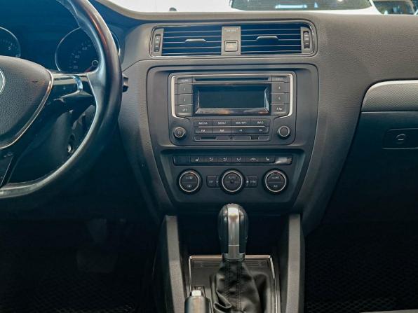 Volkswagen Jetta VI Рестайлинг с пробегом 2015 года, цена 1 050 000 рублей, 152320 км, седан, Автокод Объявления