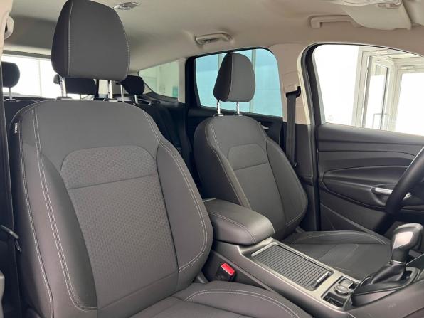 Ford Kuga II Рестайлинг с пробегом 2018 года, цена 1 700 000 рублей, 113000 км, внедорожник, Автокод Объявления
