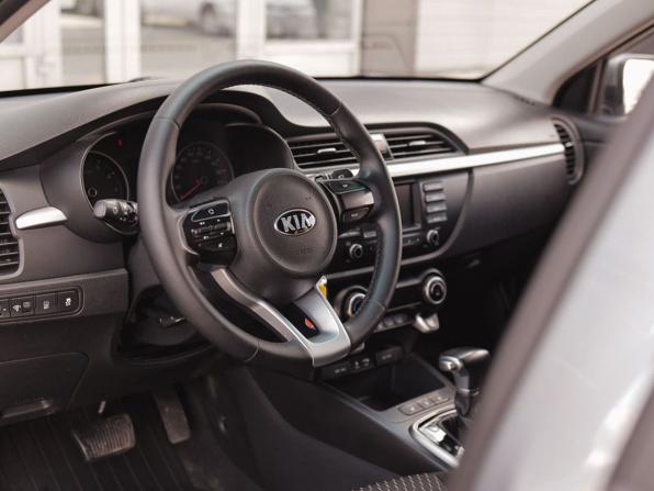 Kia Rio IV с пробегом 2019 года, цена 1 365 000 рублей, 108559 км, седан, Автокод Объявления
