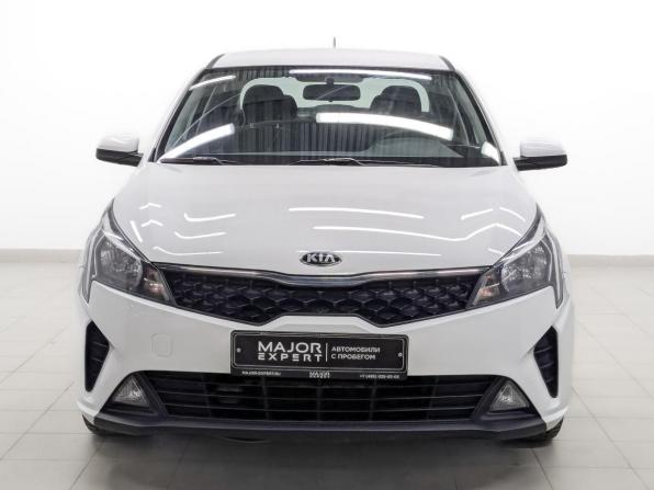 Kia Rio IV Рестайлинг с пробегом 2021 года, цена 1 625 000 рублей, 97751 км, седан, Автокод Объявления