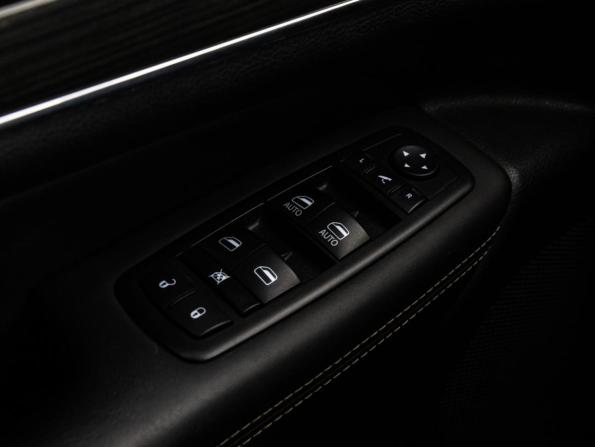 Jeep Grand Cherokee IV (WK2) Рестайлинг с пробегом 2014 года, цена 2 474 010 рублей, 169560 км, внедорожник, Автокод Объявления