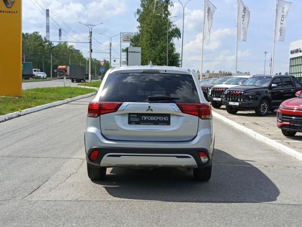 Mitsubishi Outlander III Рестайлинг 3 с пробегом 2020 года, цена 2 340 000 рублей, 133429 км, внедорожник, Автокод Объявления
