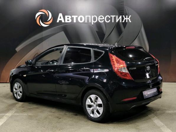 Hyundai Solaris I с пробегом 2014 года, цена 680 000 рублей, 199450 км, хэтчбек, Автокод Объявления