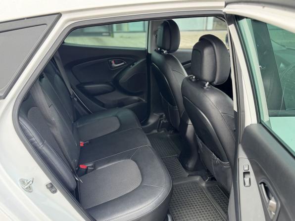 Hyundai ix35 I Рестайлинг с пробегом 2014 года, цена 1 215 000 рублей, 111026 км, внедорожник, Автокод Объявления